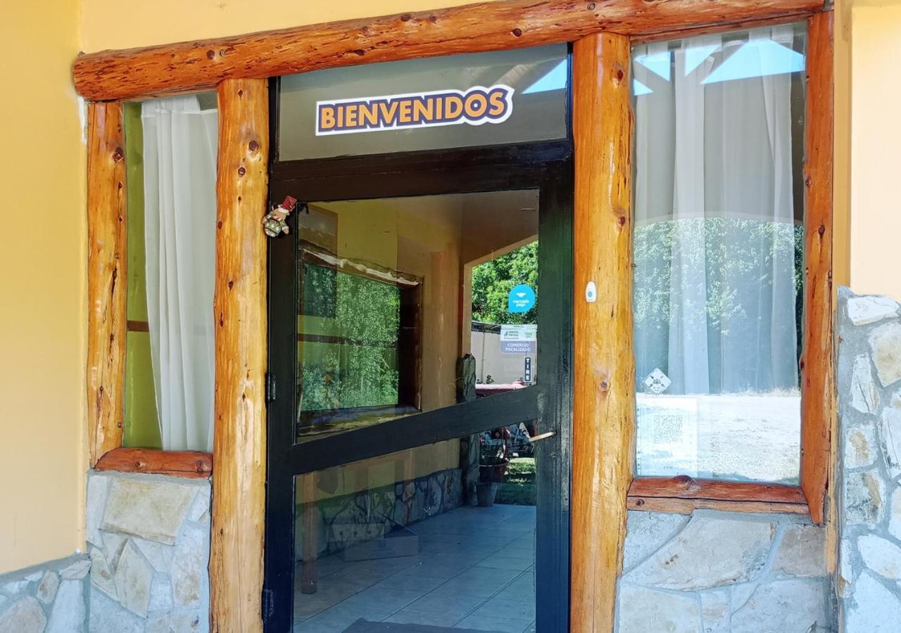 Corinto Hostel El Bolson Bagian luar foto
